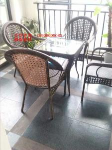 辦公室PVC地(dì)闆片材案列